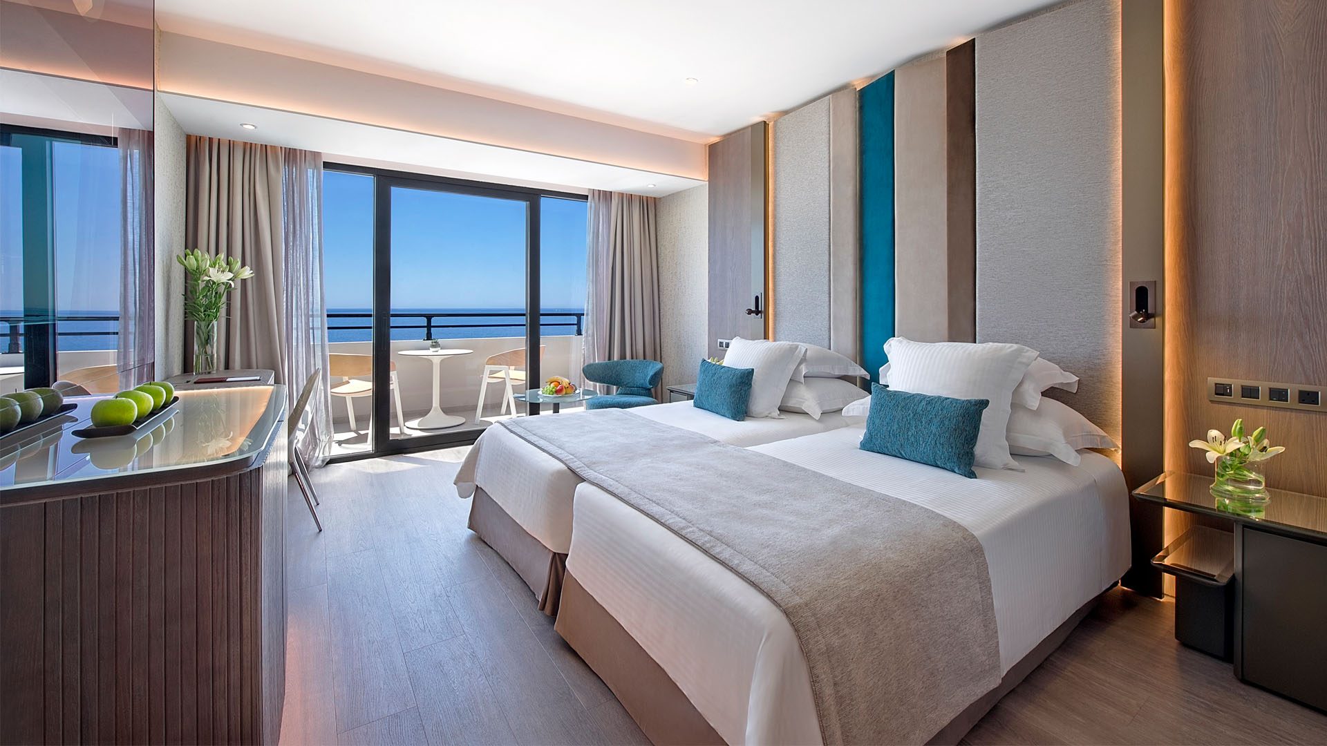 Superior room with balcony